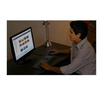Logitech K740 Illuminated Keyboard USB schwarz
